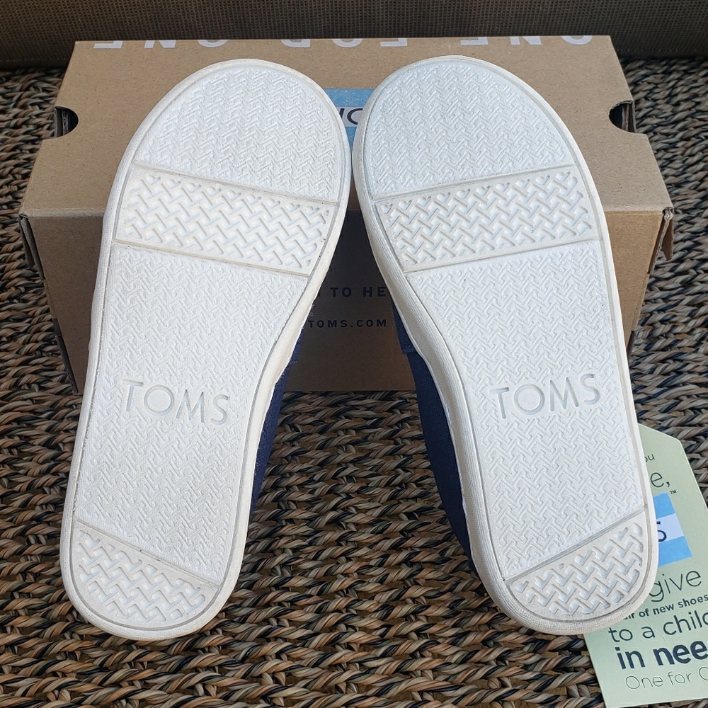 TOMS | Classic Navy Canvas - Picture 5 of 5